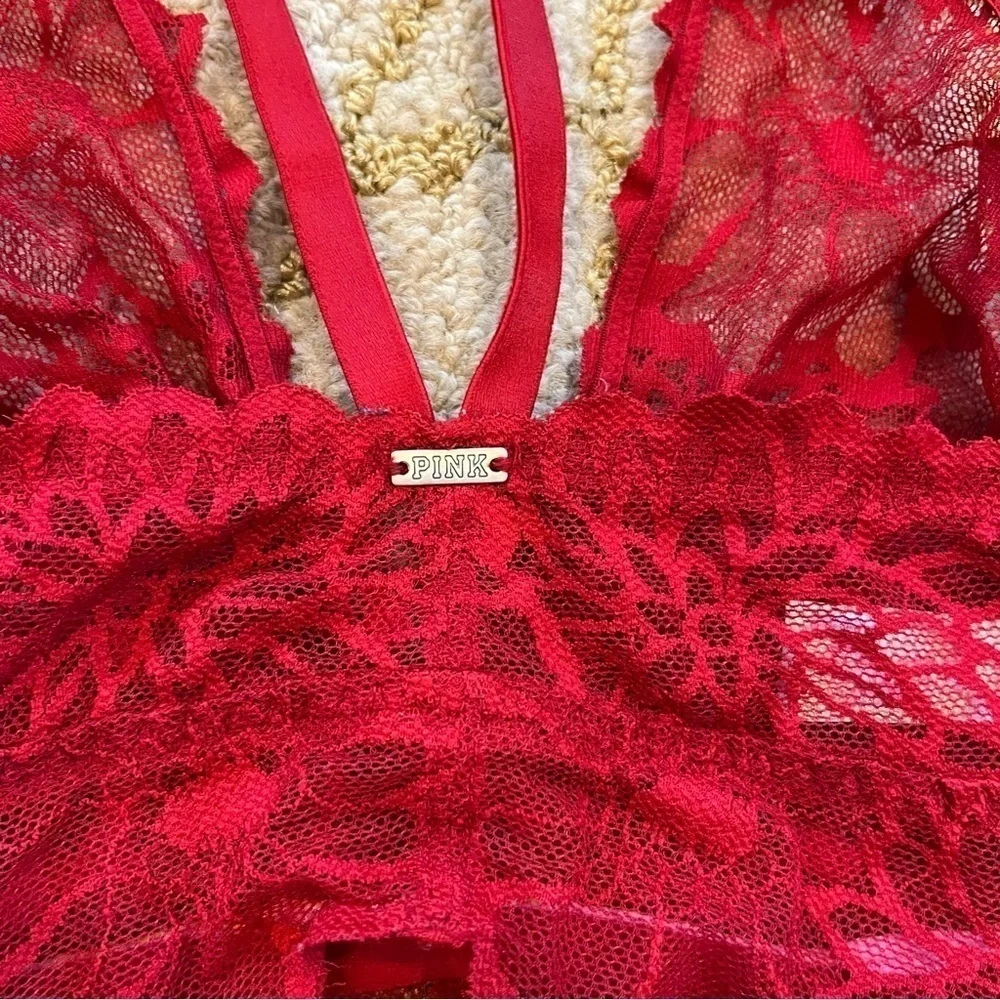 🛼🍕🪻Victoria’s Secret plunge floral lace pushup bra red XS CLOSEOUT